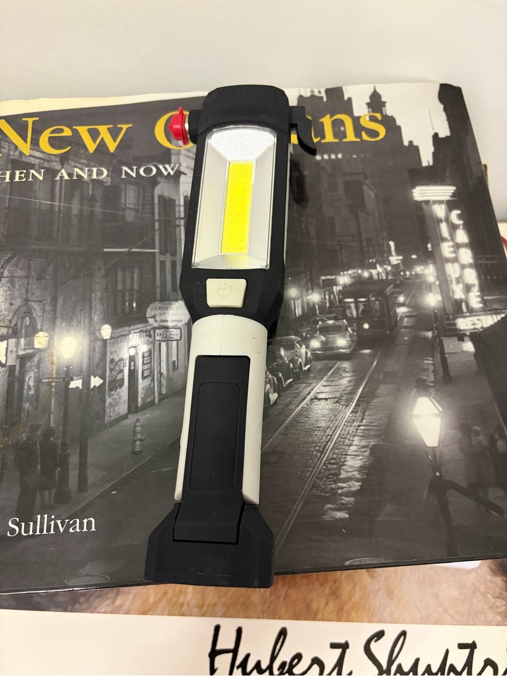 NWOT Rigid-Style Work Light - Black and White with Yellow LED
